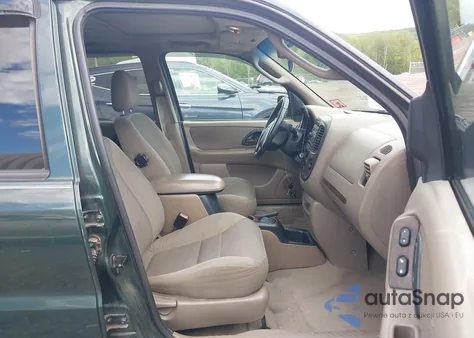 2002 Ford Escape Xlt from USA, damaged, VIN 1FMYU04122KA38486